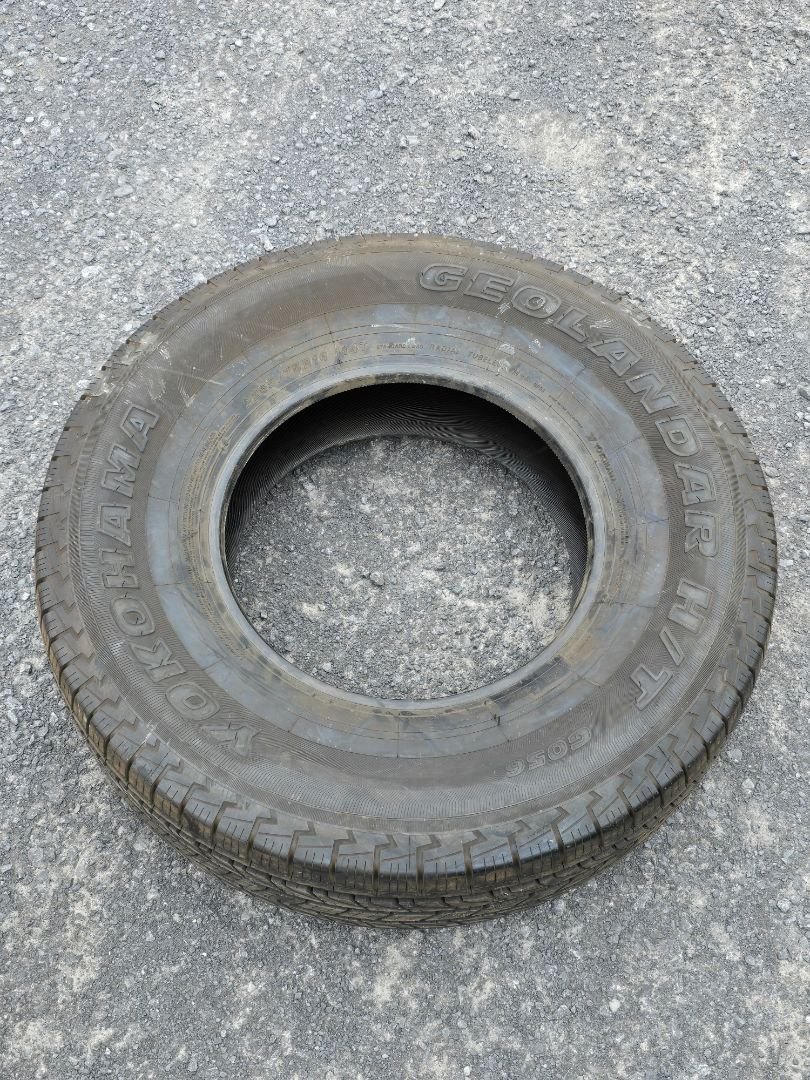 1x 265/75R16 Yokohama GEOLANDER H/T G056