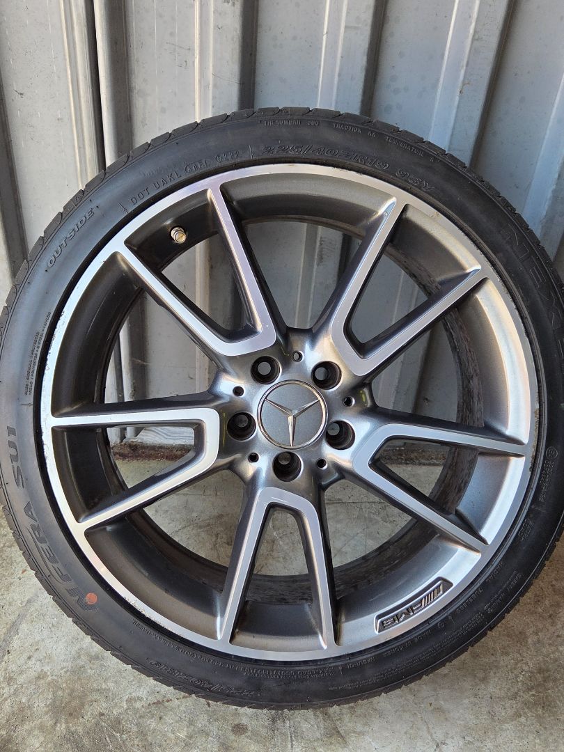 1x 19" Mercedes-Benz C43 2020 5x112 225 40 19 Nexen NFERA SU1