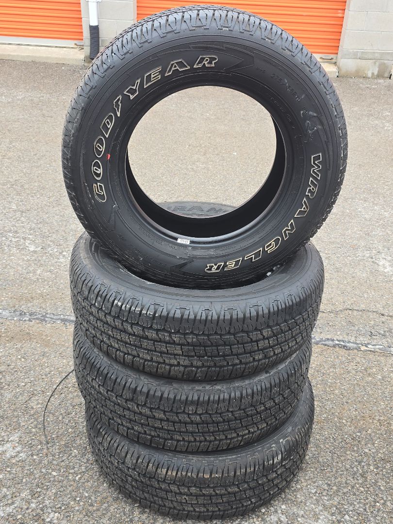 4x 275/65R18 Goodyear Wrangler Fortitude HT