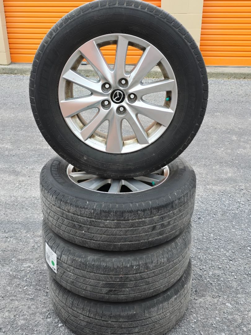 4x 17" Mazda CX-5 2016 5x114.3 225 65 17 Michelin X-Tour A/S