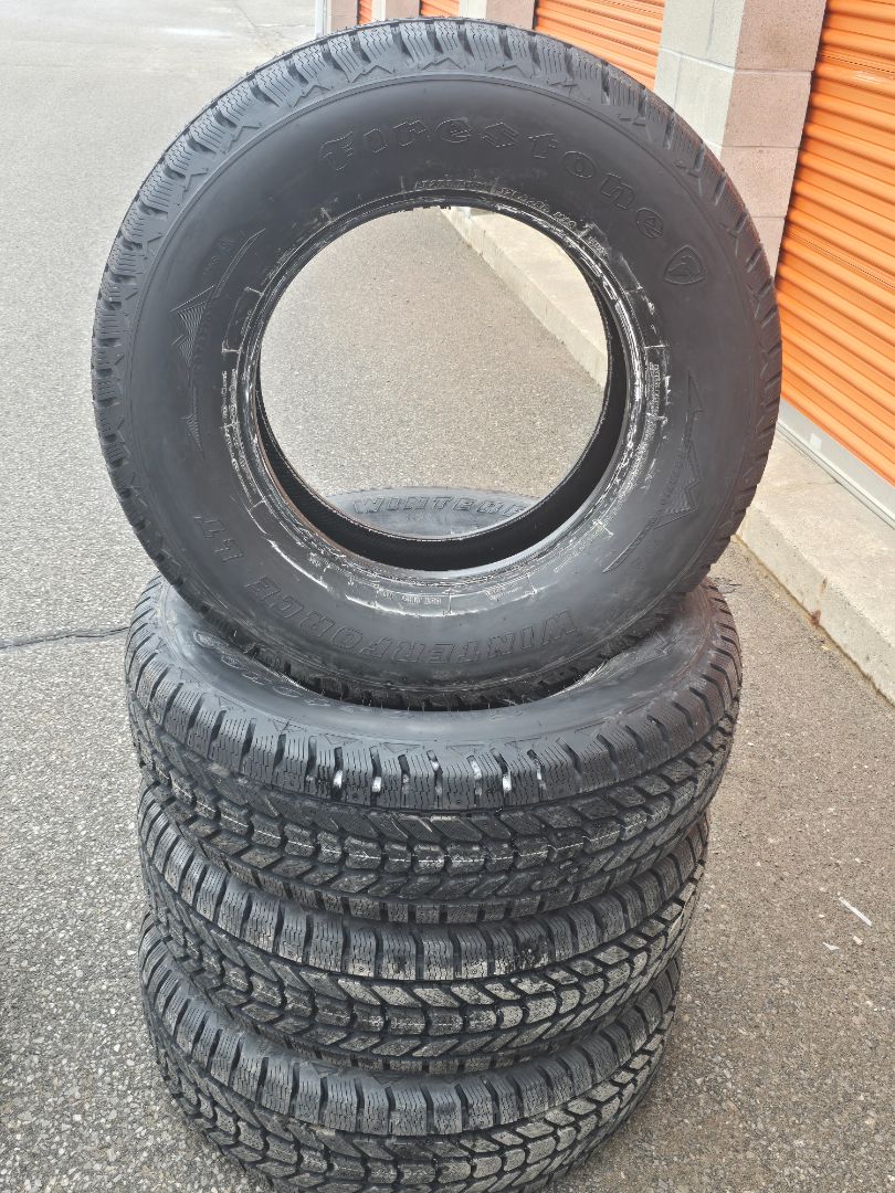 4x 275/70R18 Firestone Winterforce LT