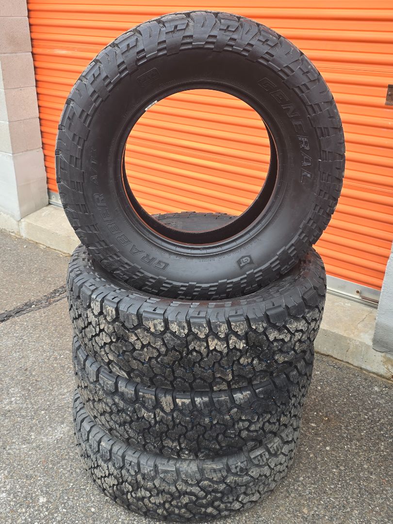 4x 275/70R18 General Tire Grabber ATx