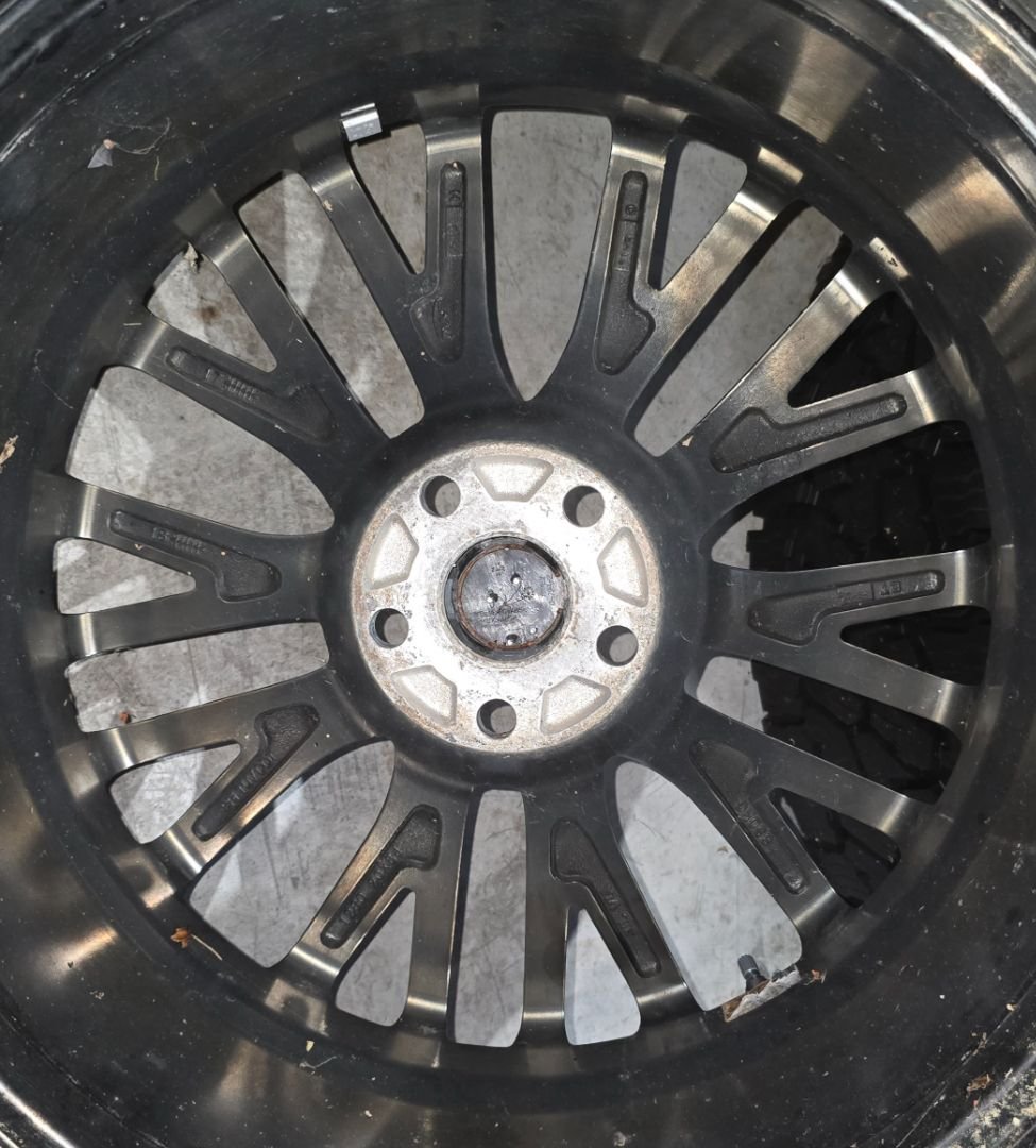 Tire image 6