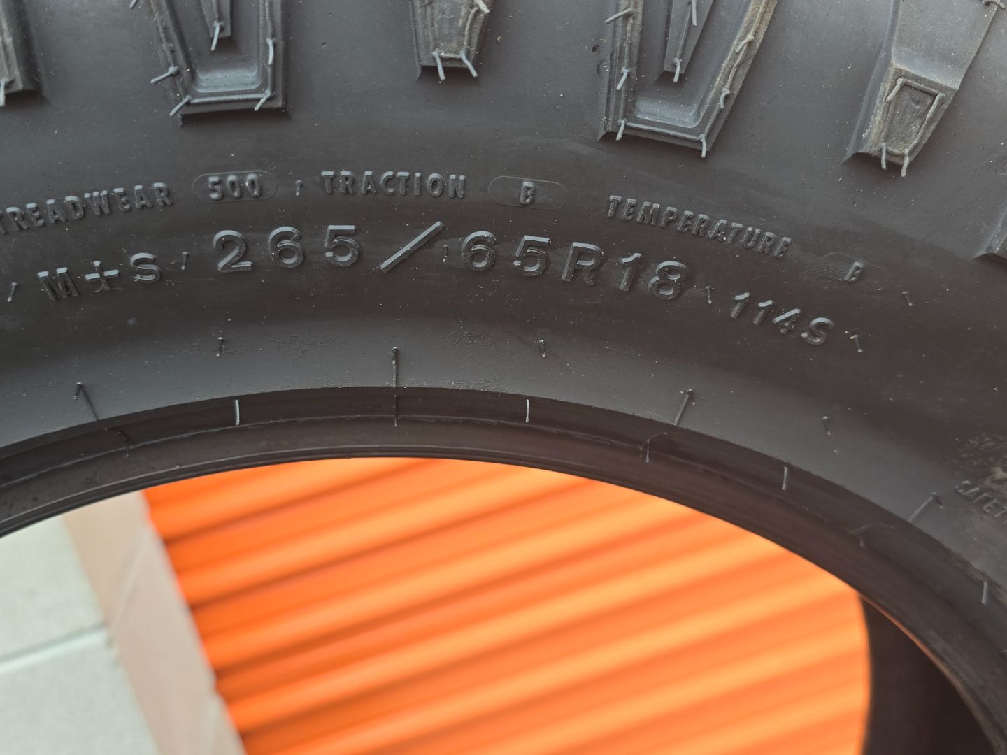 Tire image 1