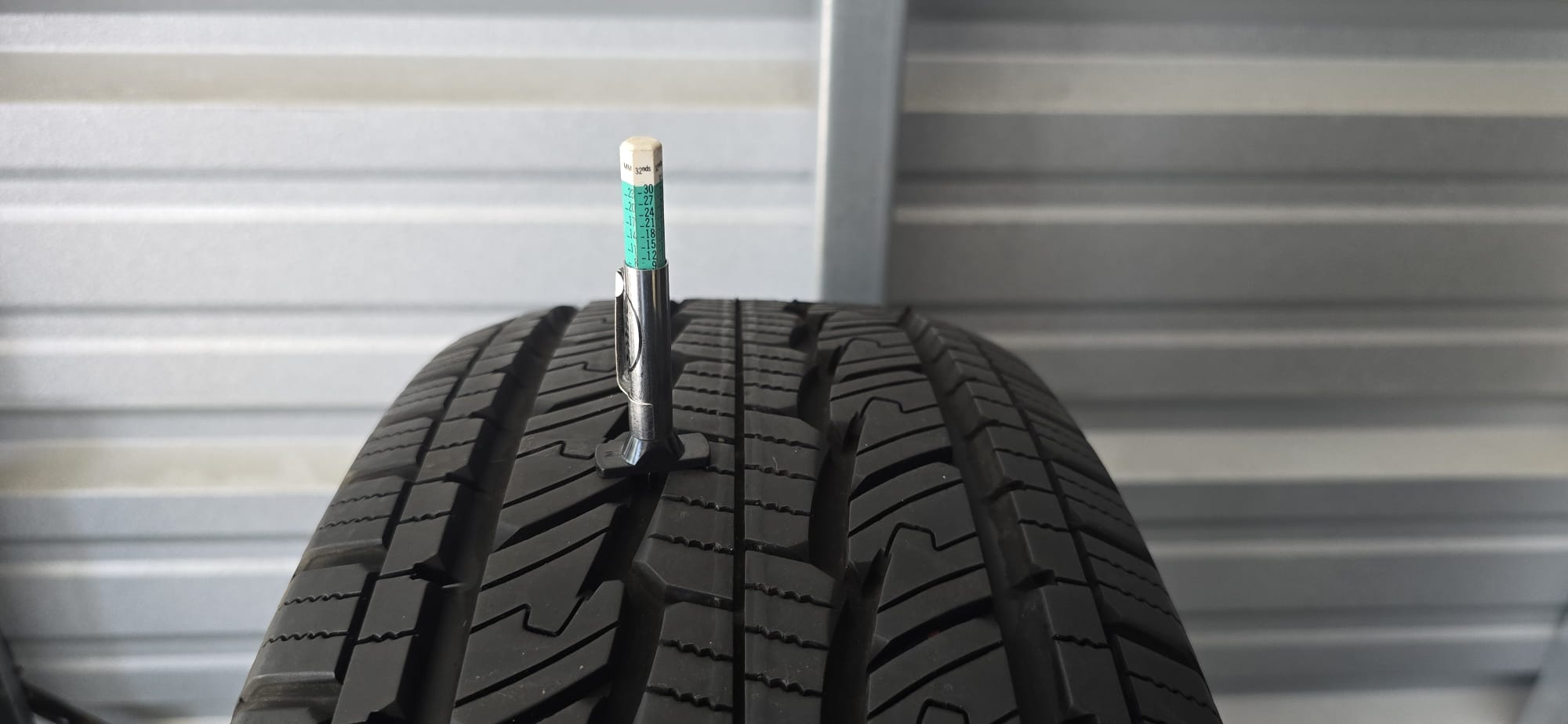 Tire image 3