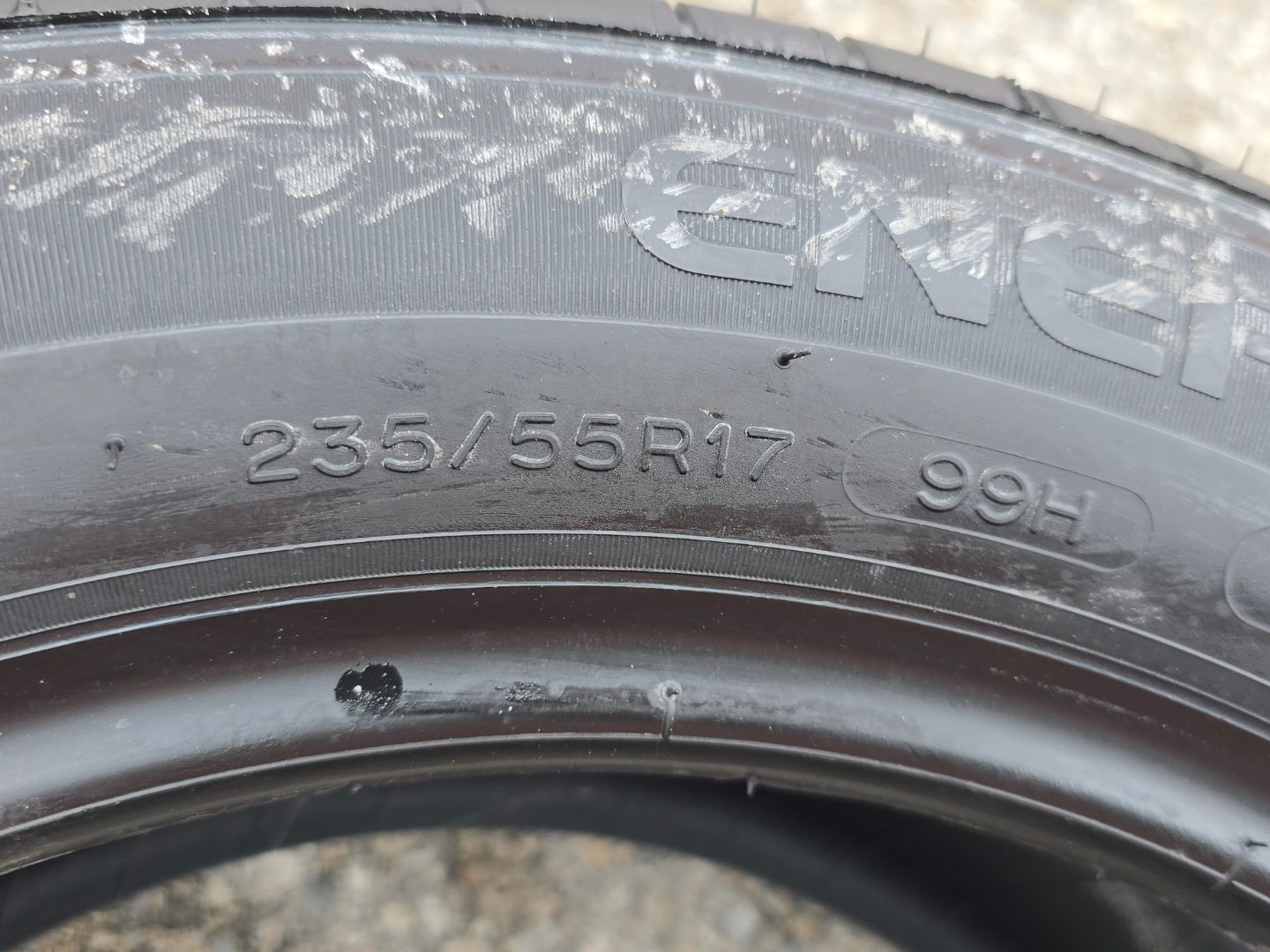 Tire image 1