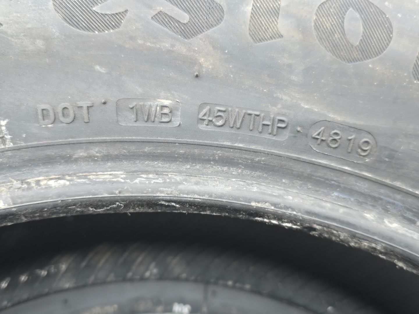 Tire image 3