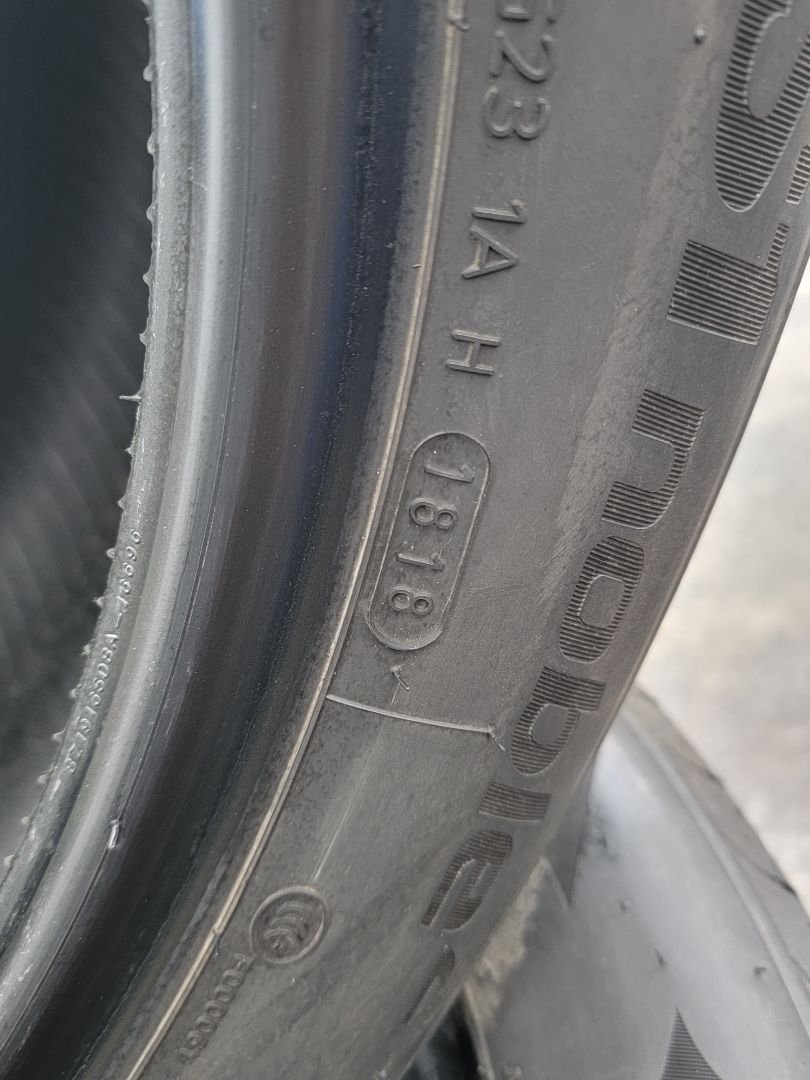 Tire image 3