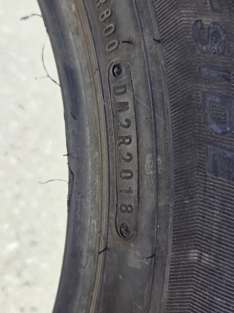 Tire image 3