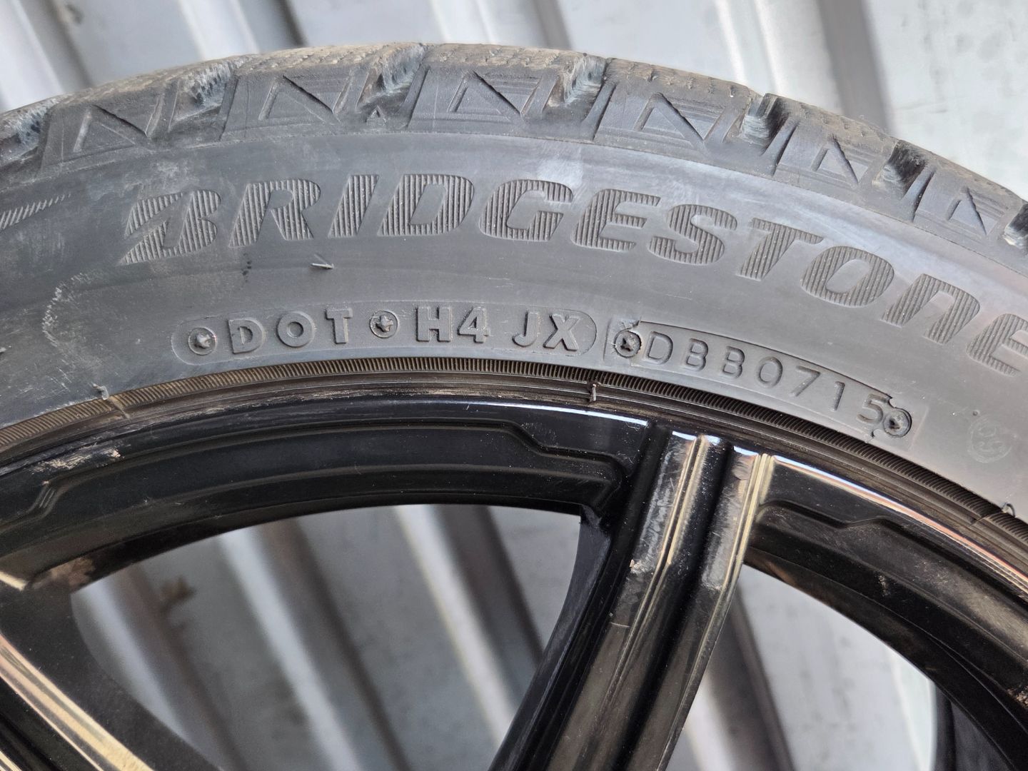 Tire image 3