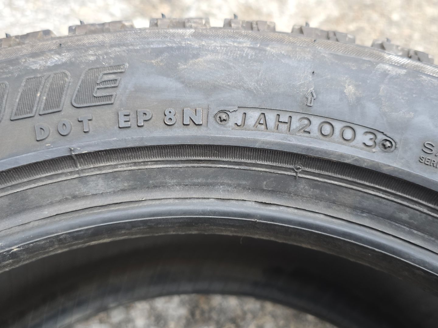 Tire image 4