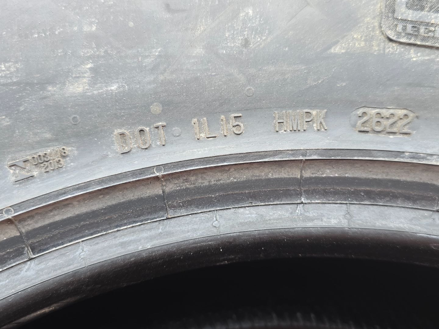 Tire image 3