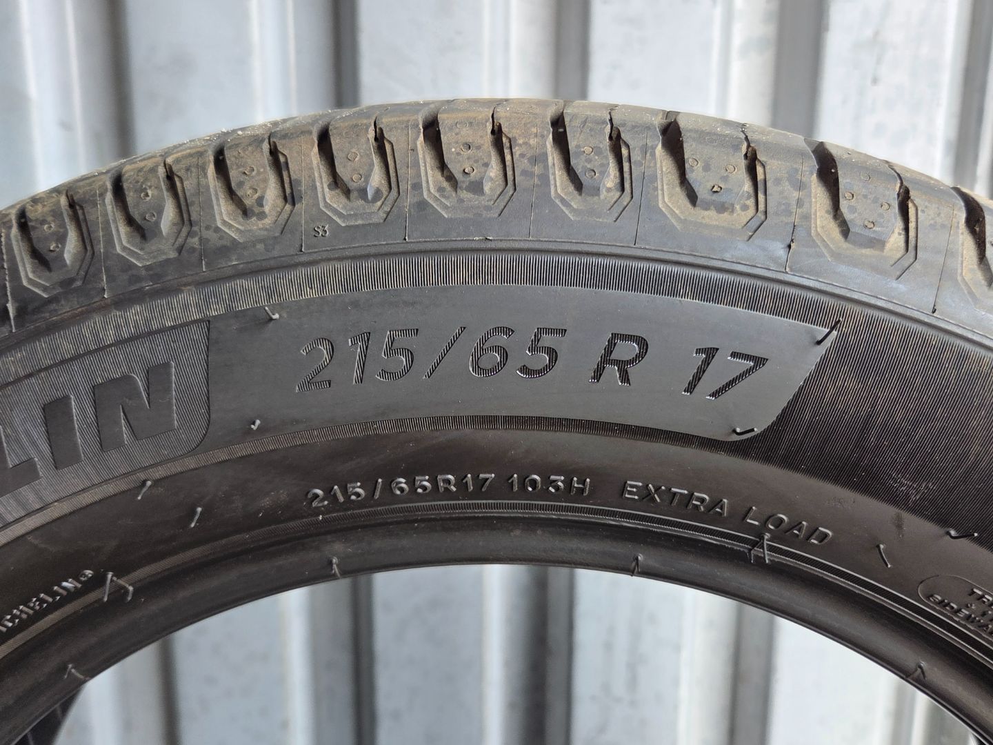 Tire image 3