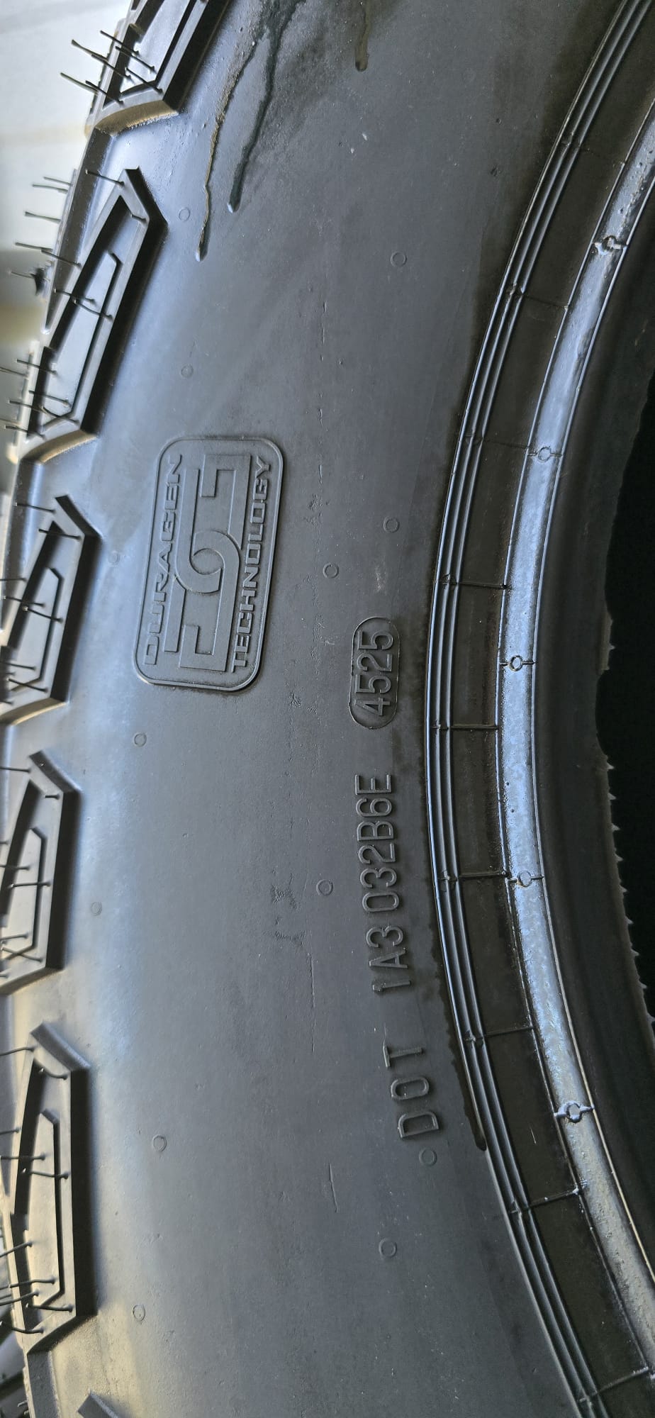 Tire image 1