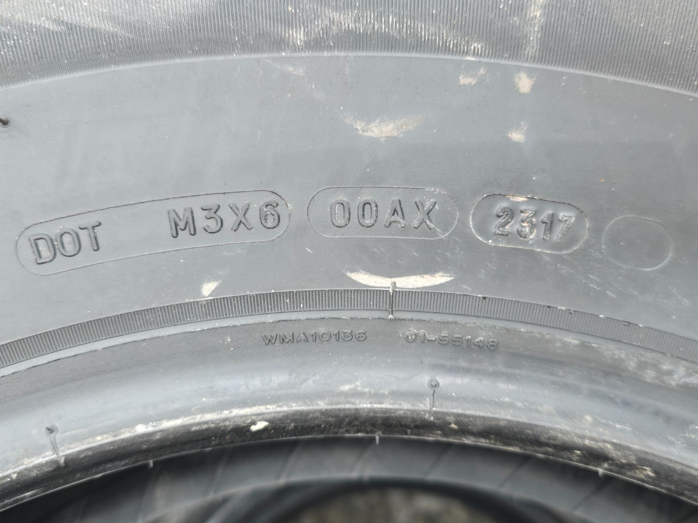 Tire image 3
