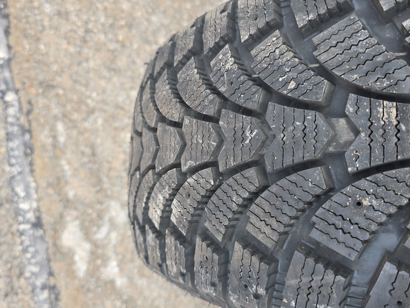 Tire image 2