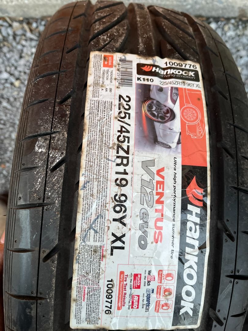 Tire image 1