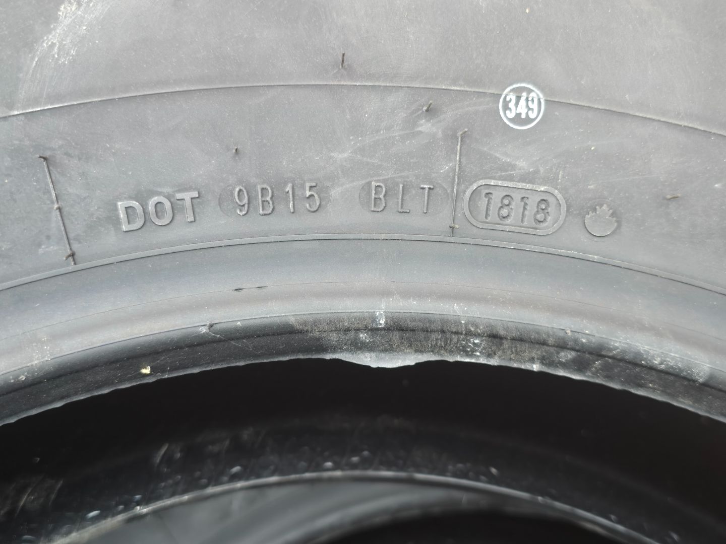 Tire image 4