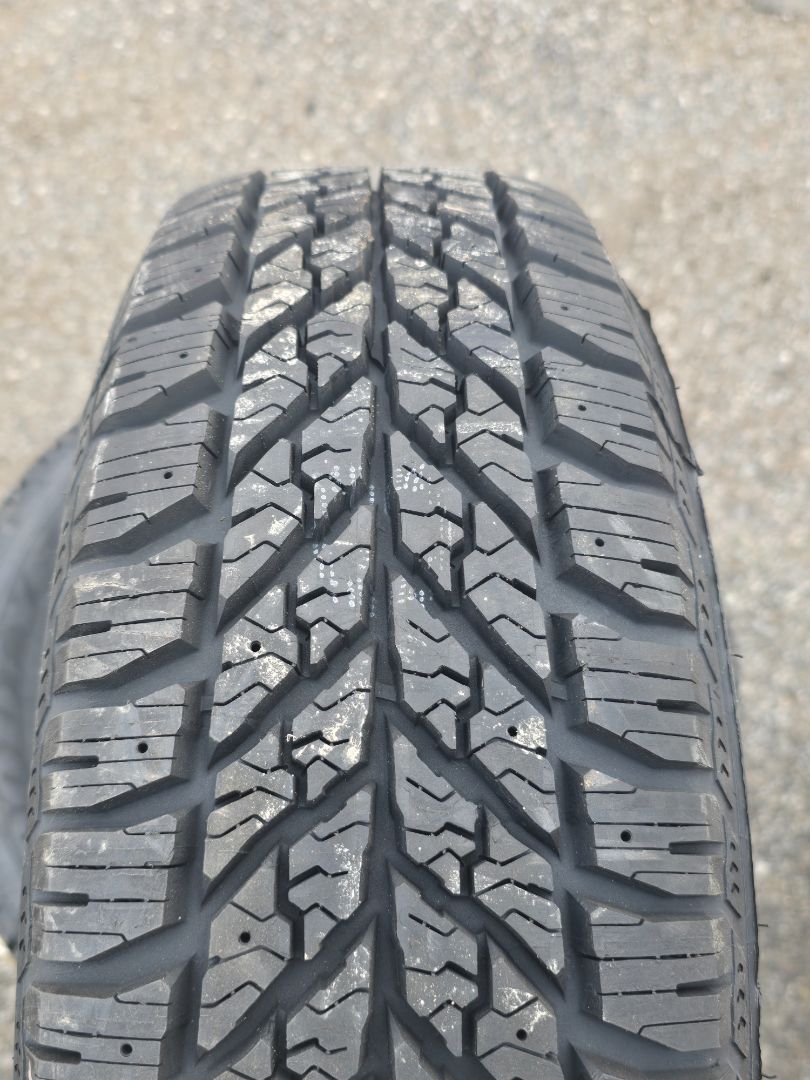 Tire image 3