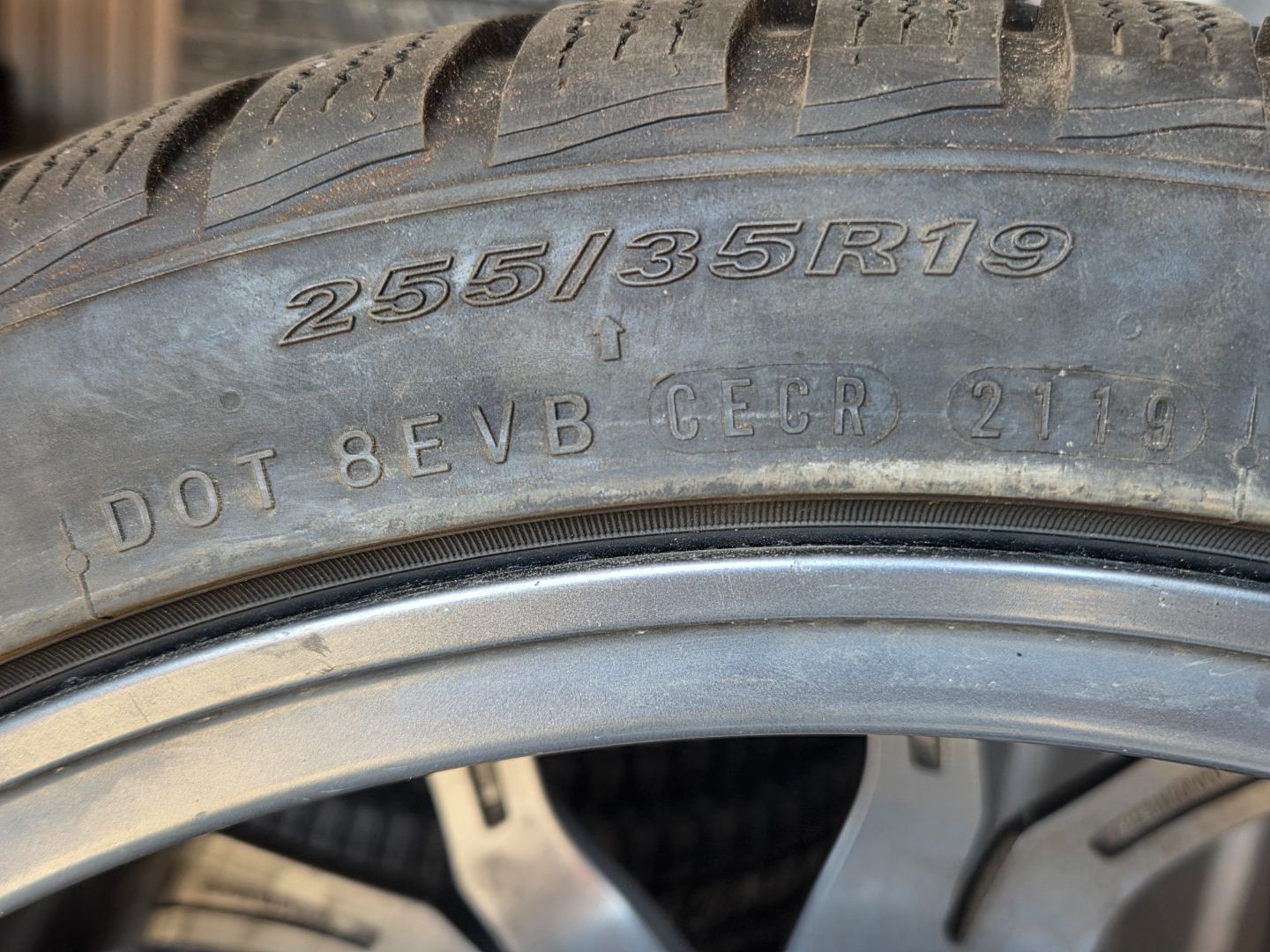 Tire image 3