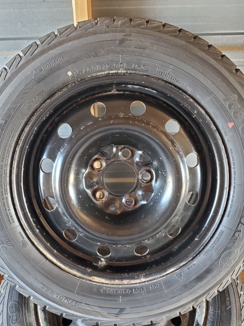 Tire image 9