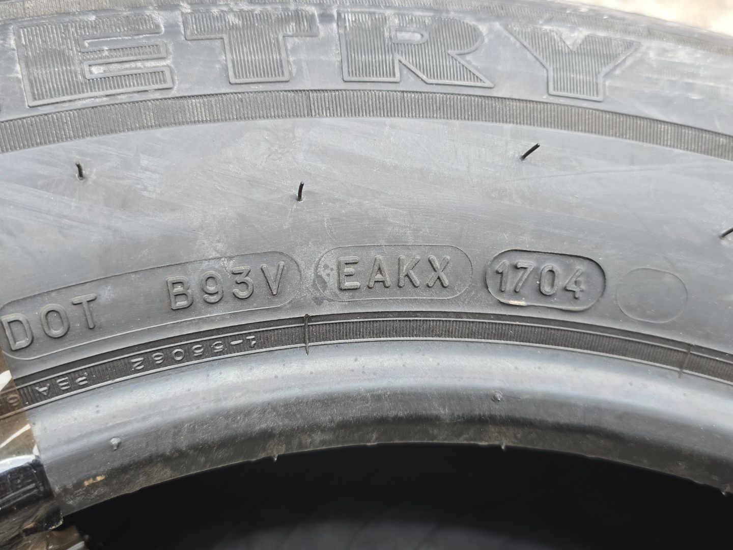 Tire image 4