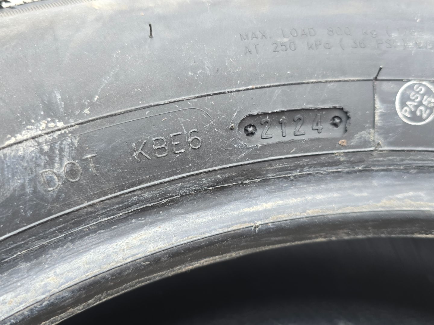 Tire image 3