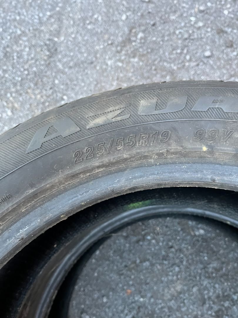 Tire image 1