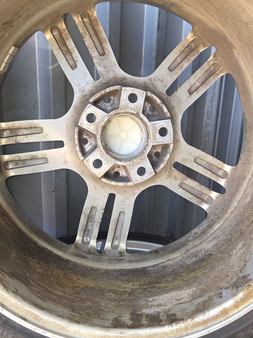 Tire image 2