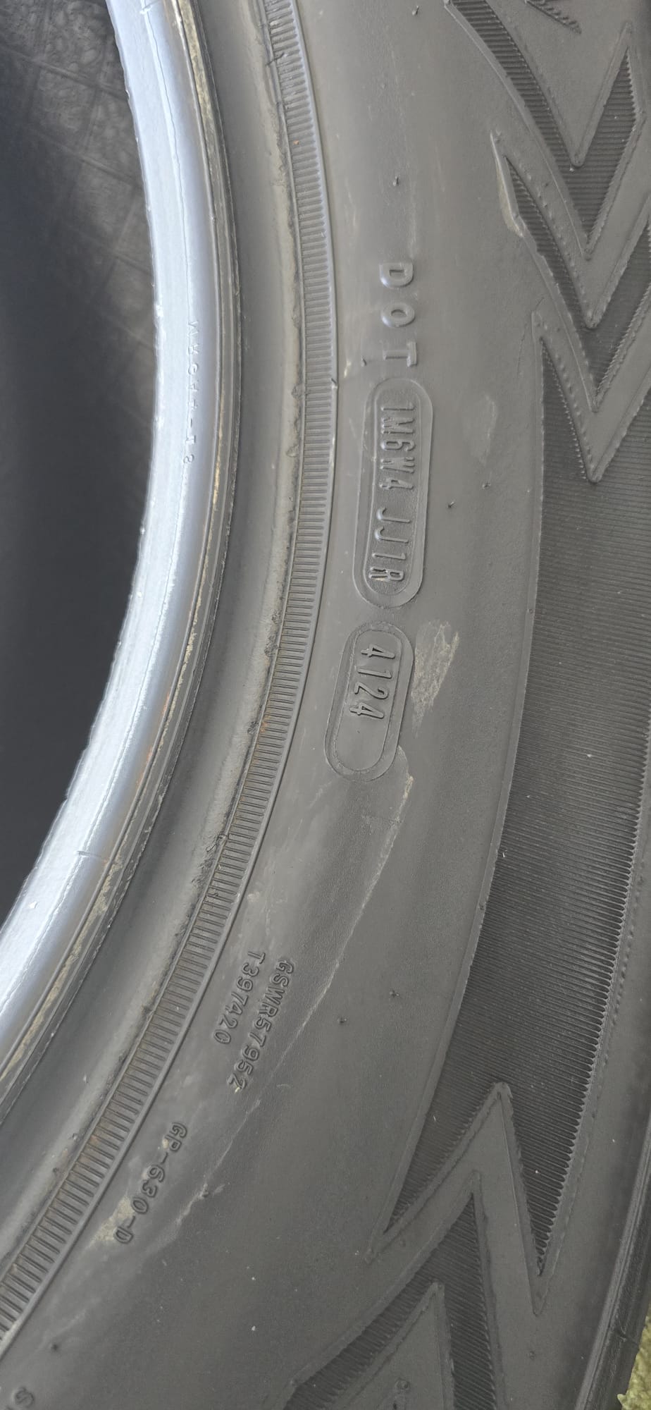 Tire image 1