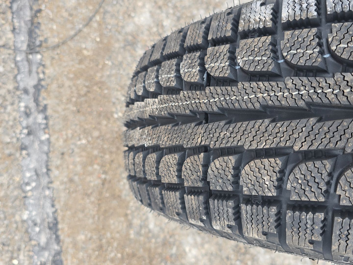 Tire image 2
