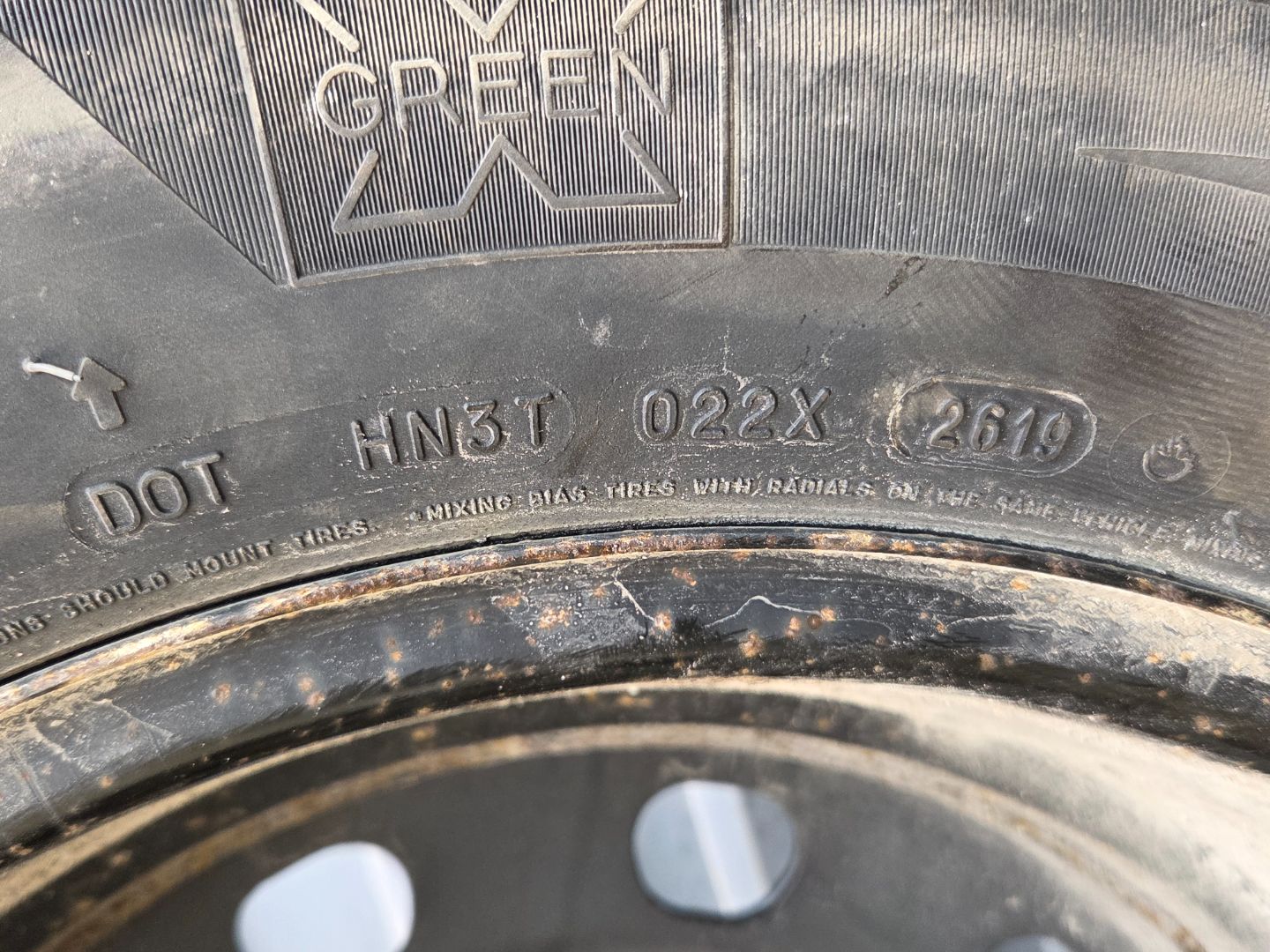 Tire image 3