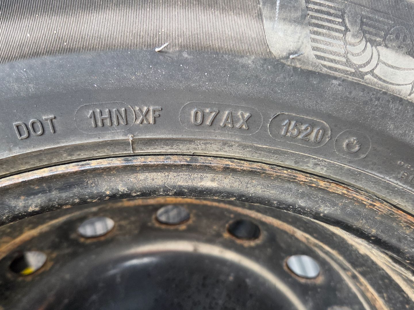 Tire image 3