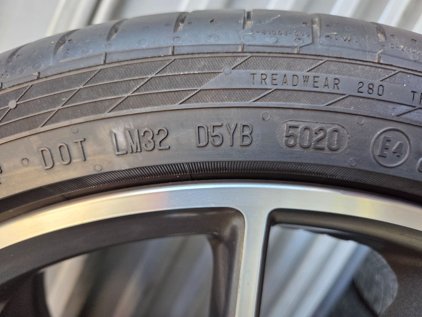 Tire image 3