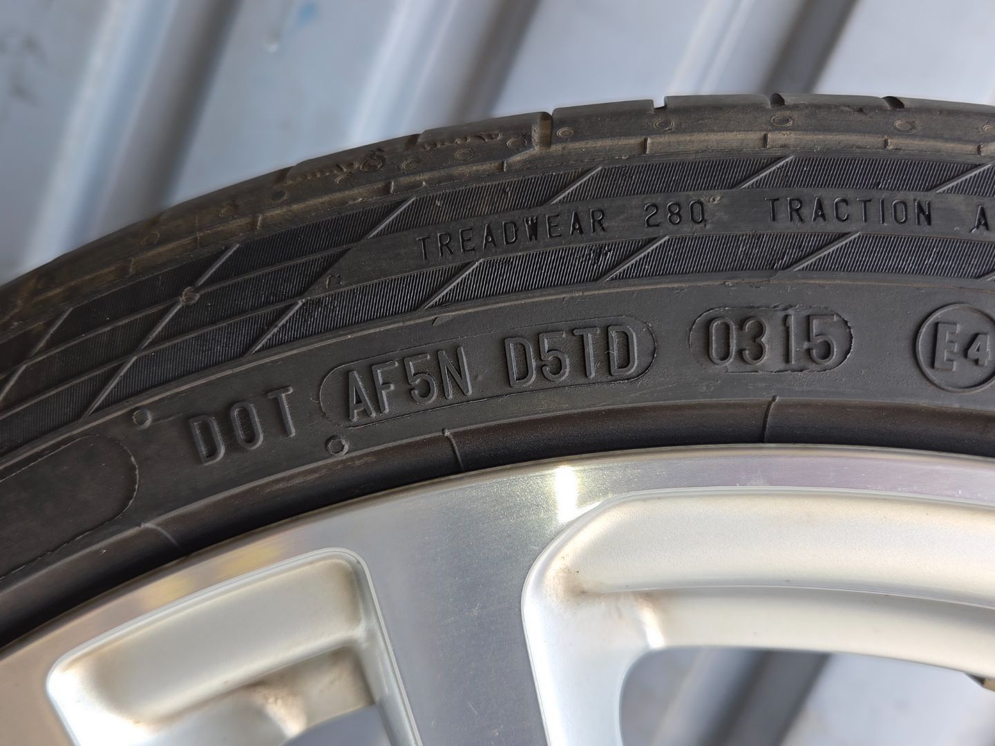 Tire image 3