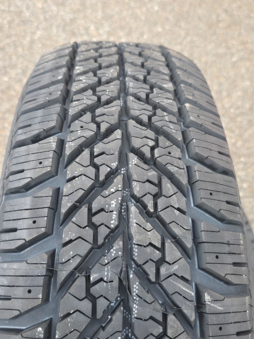 Tire image 3