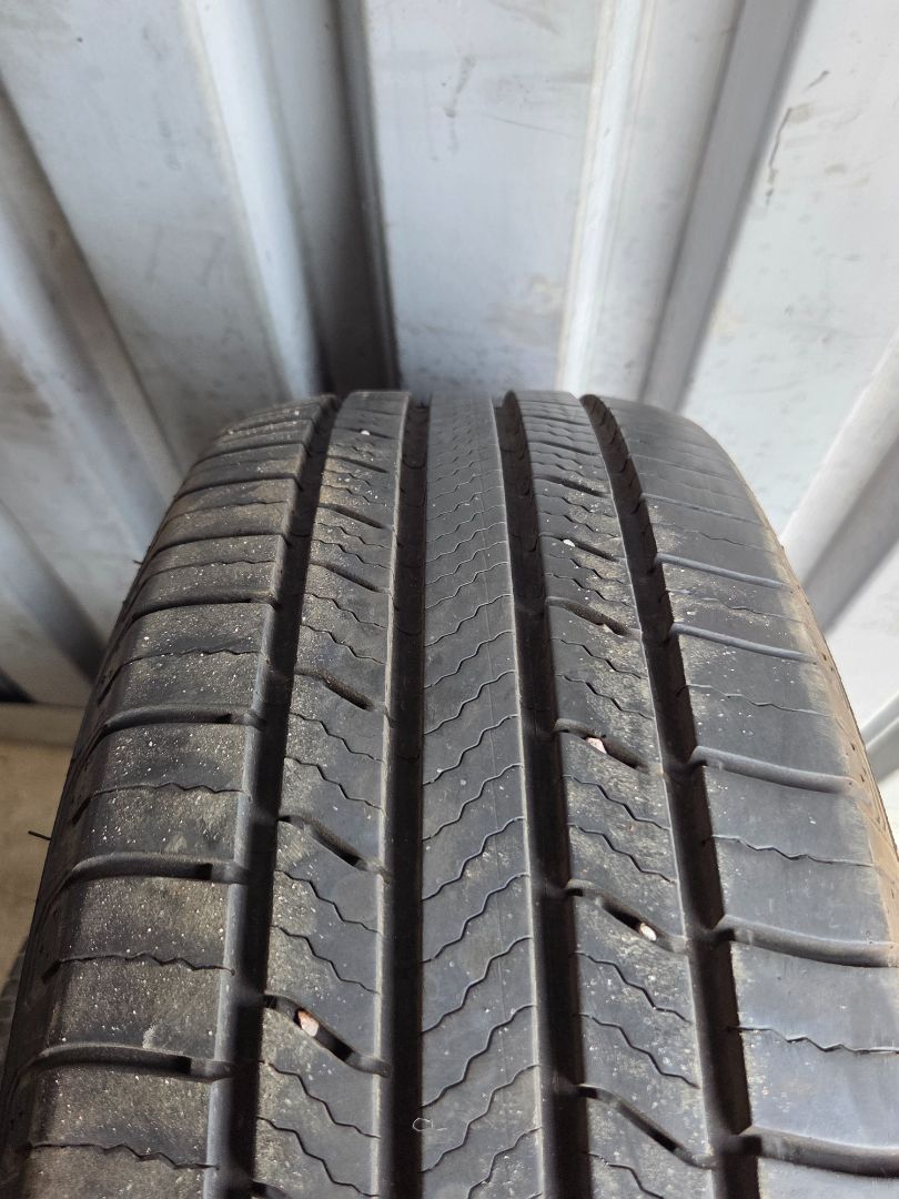 Tire image 1