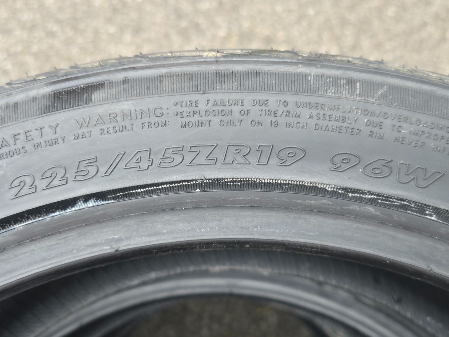 Tire image 1