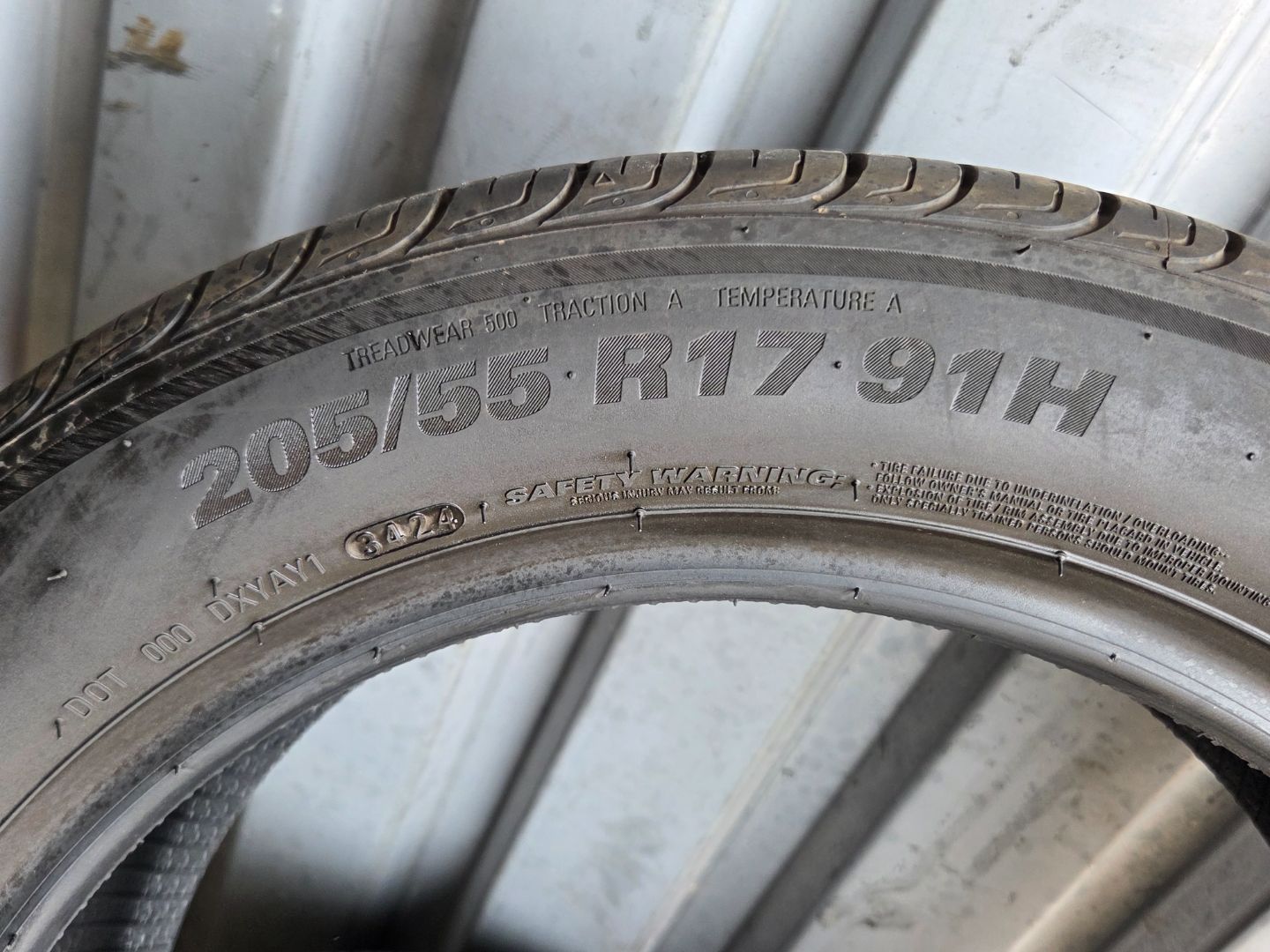 Tire image 3