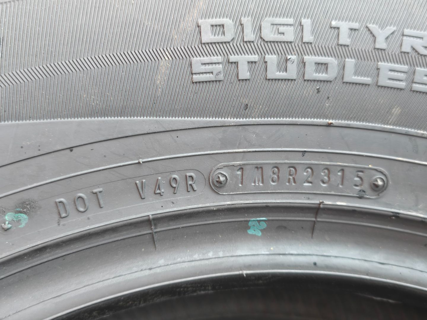 Tire image 4