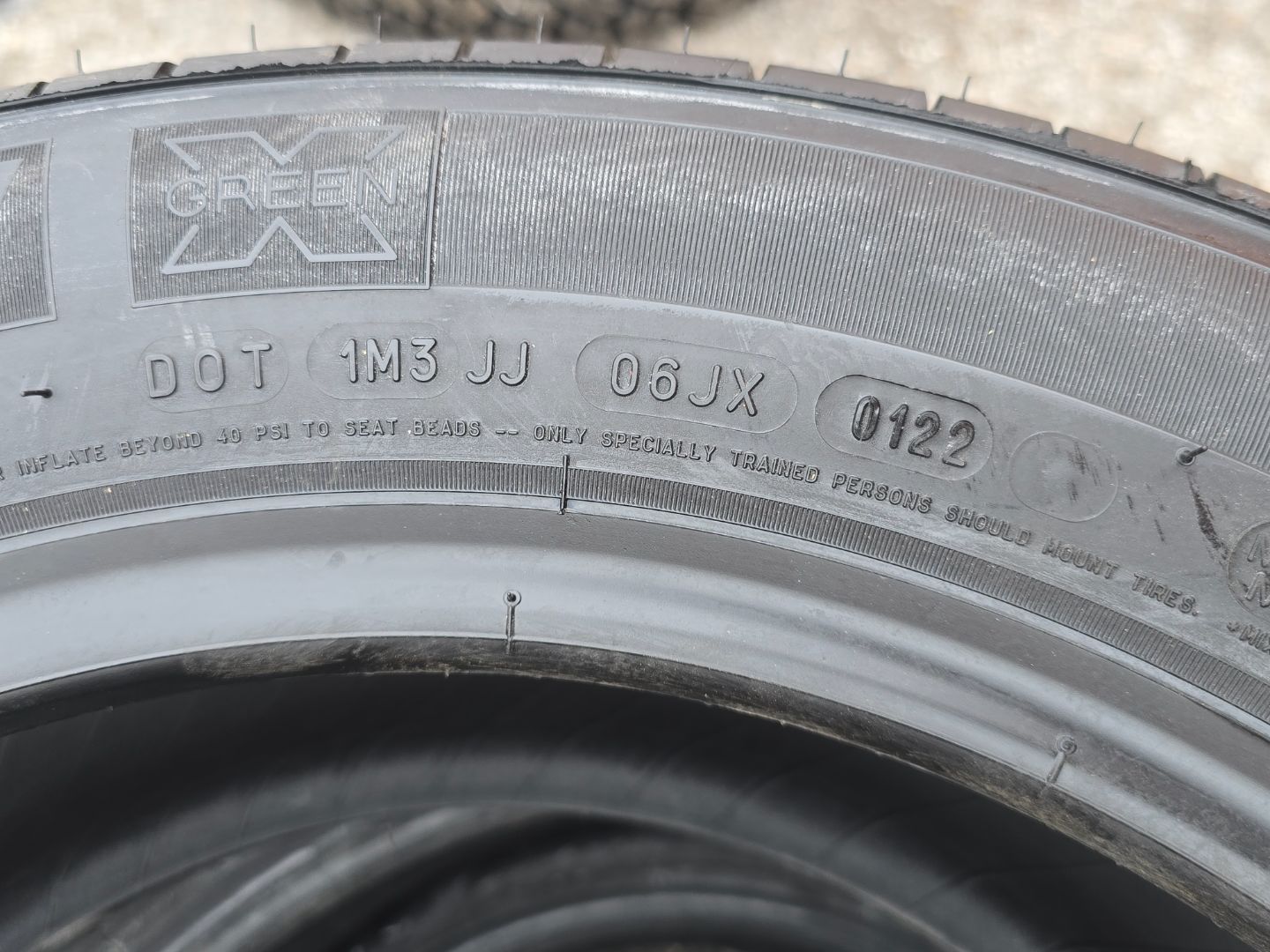 Tire image 4