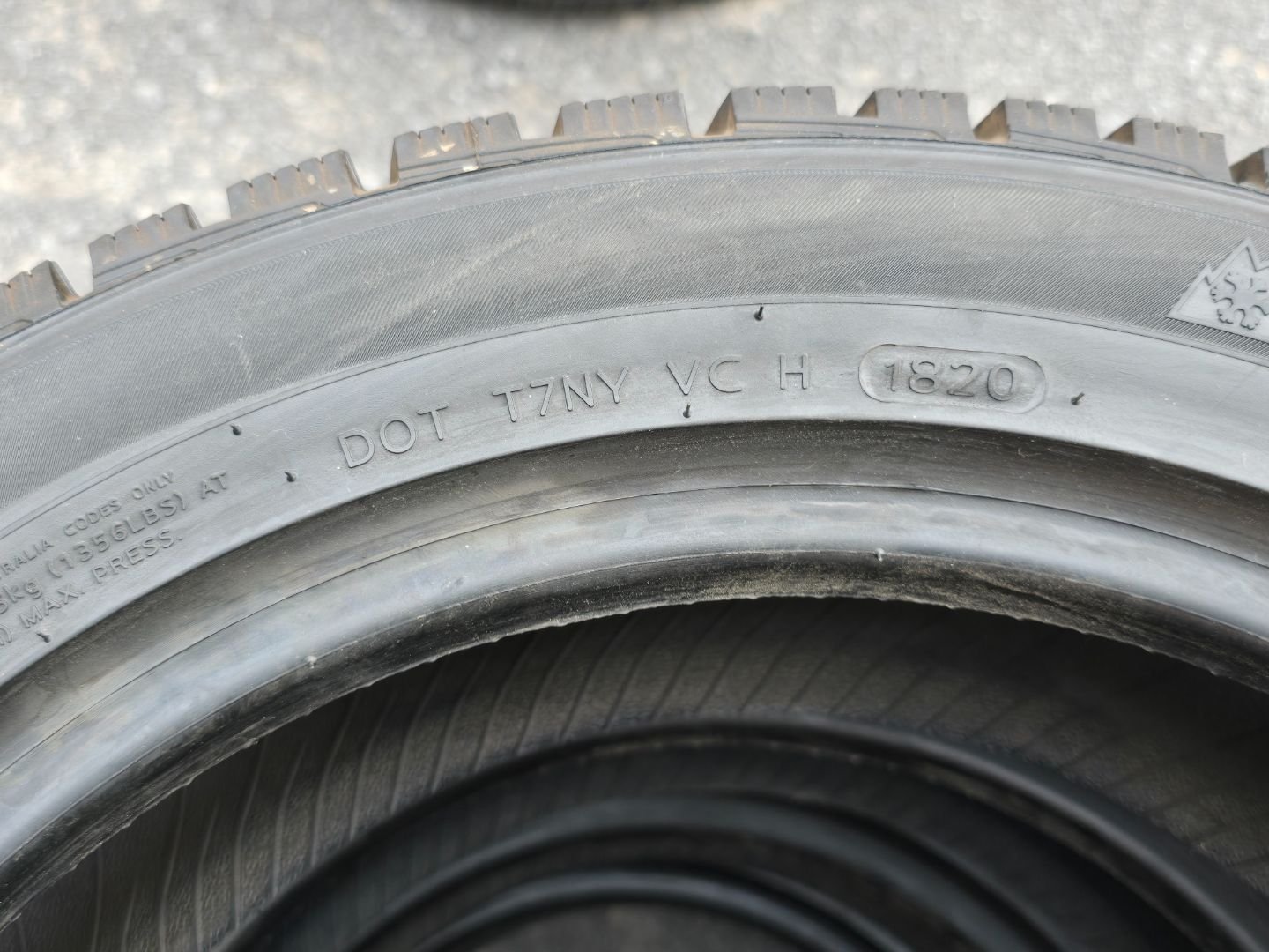 Tire image 4