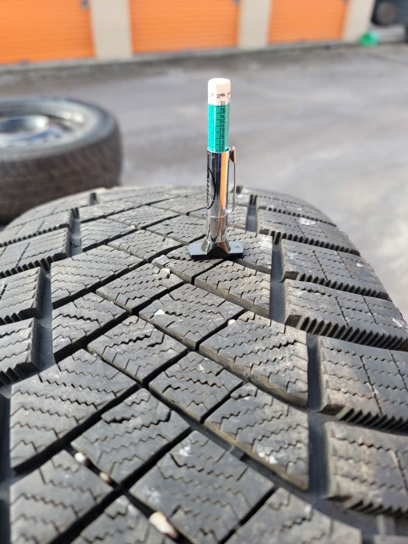 Tire image 1