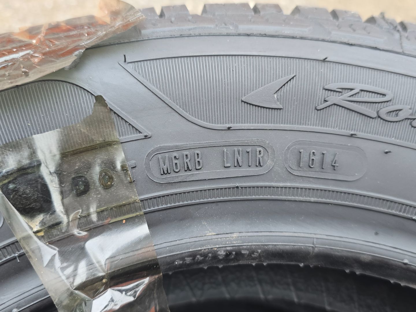 Tire image 4