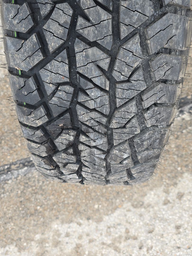 Tire image 2