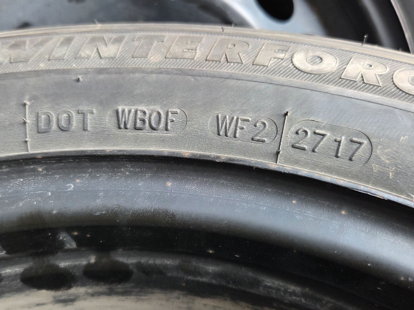 Tire image 4