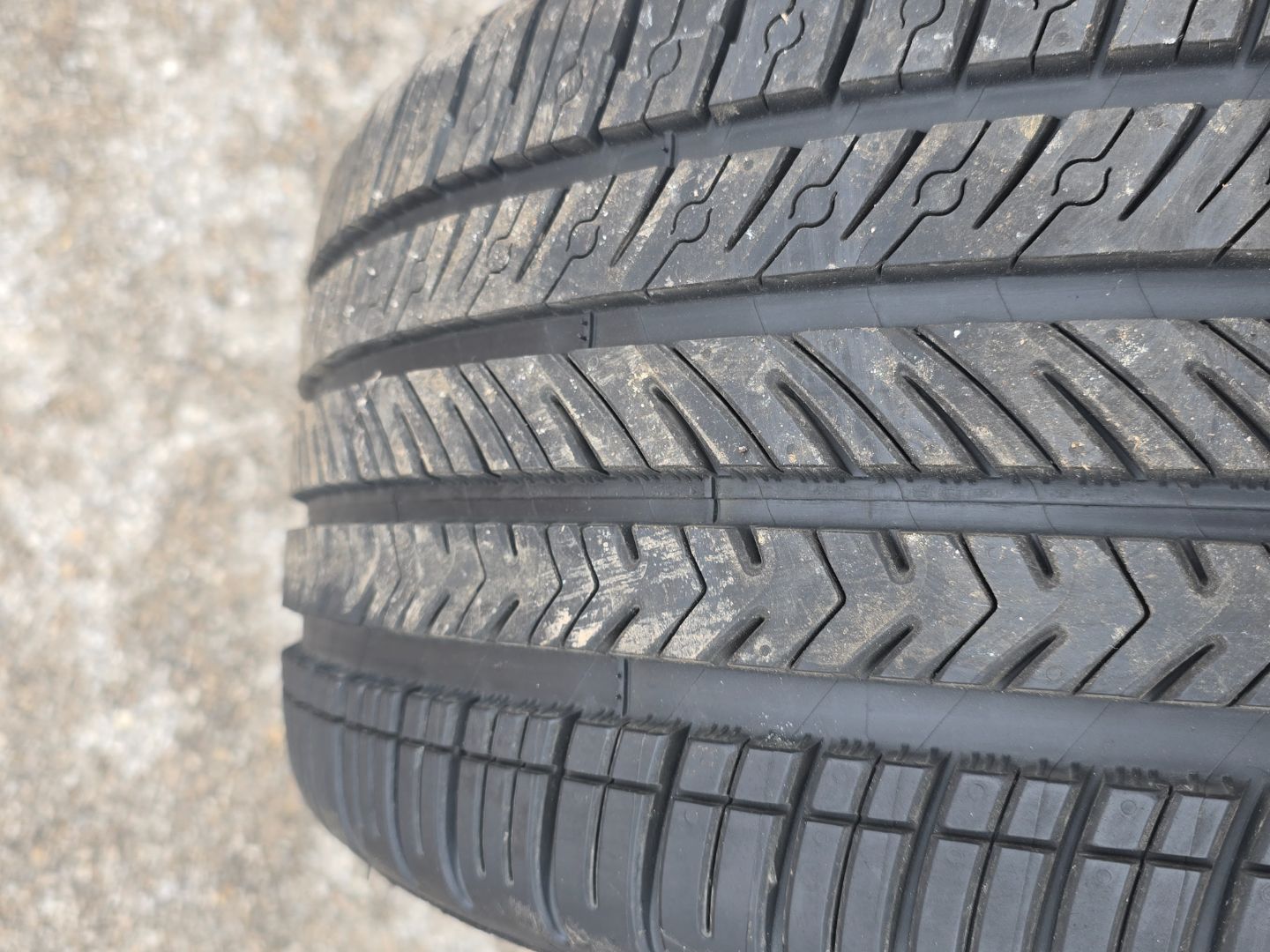 Tire image 2
