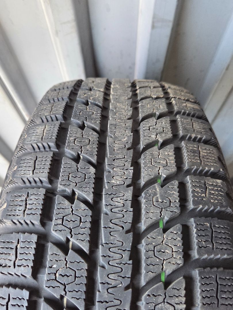 Tire image 1