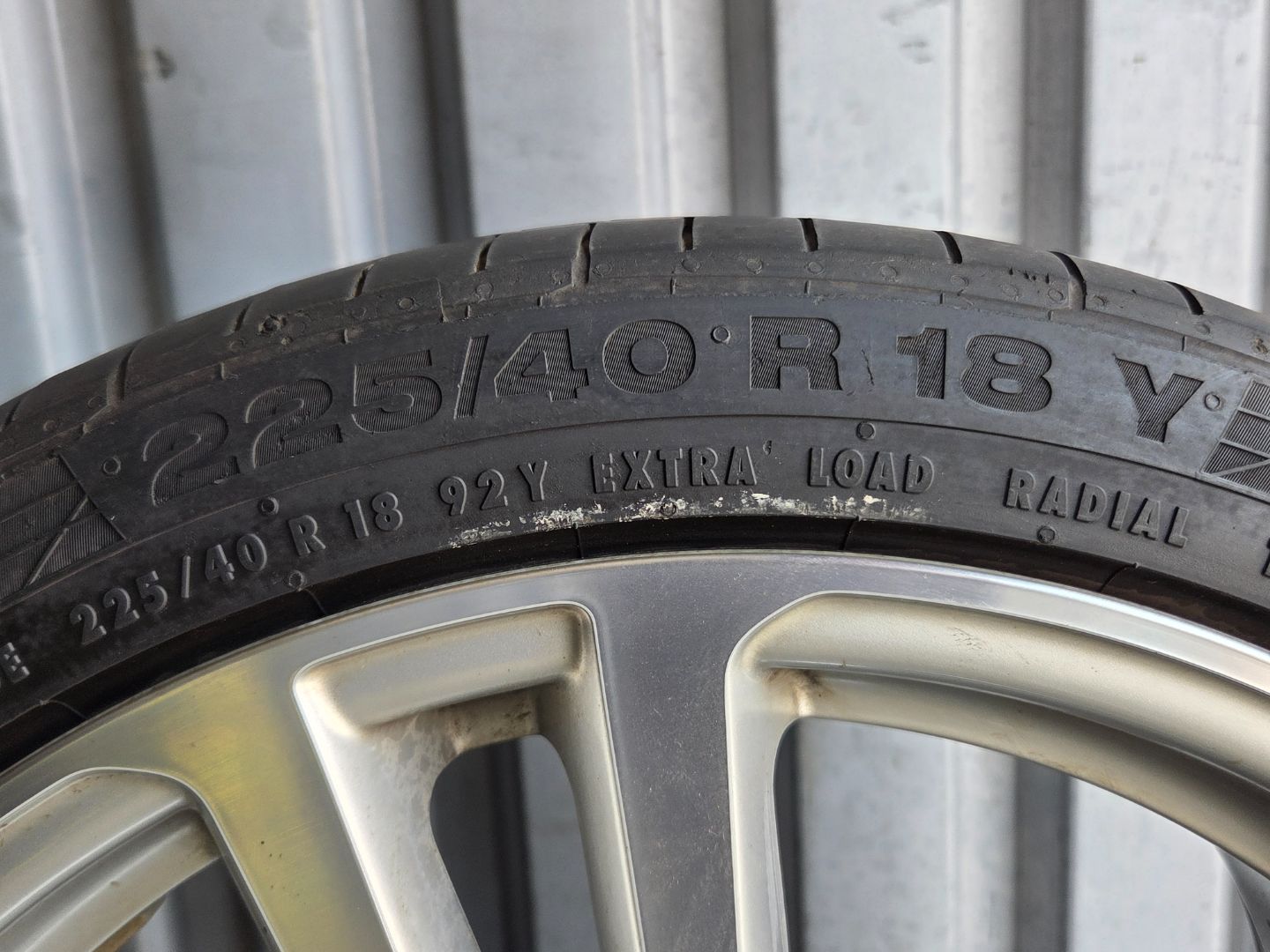 Tire image 4