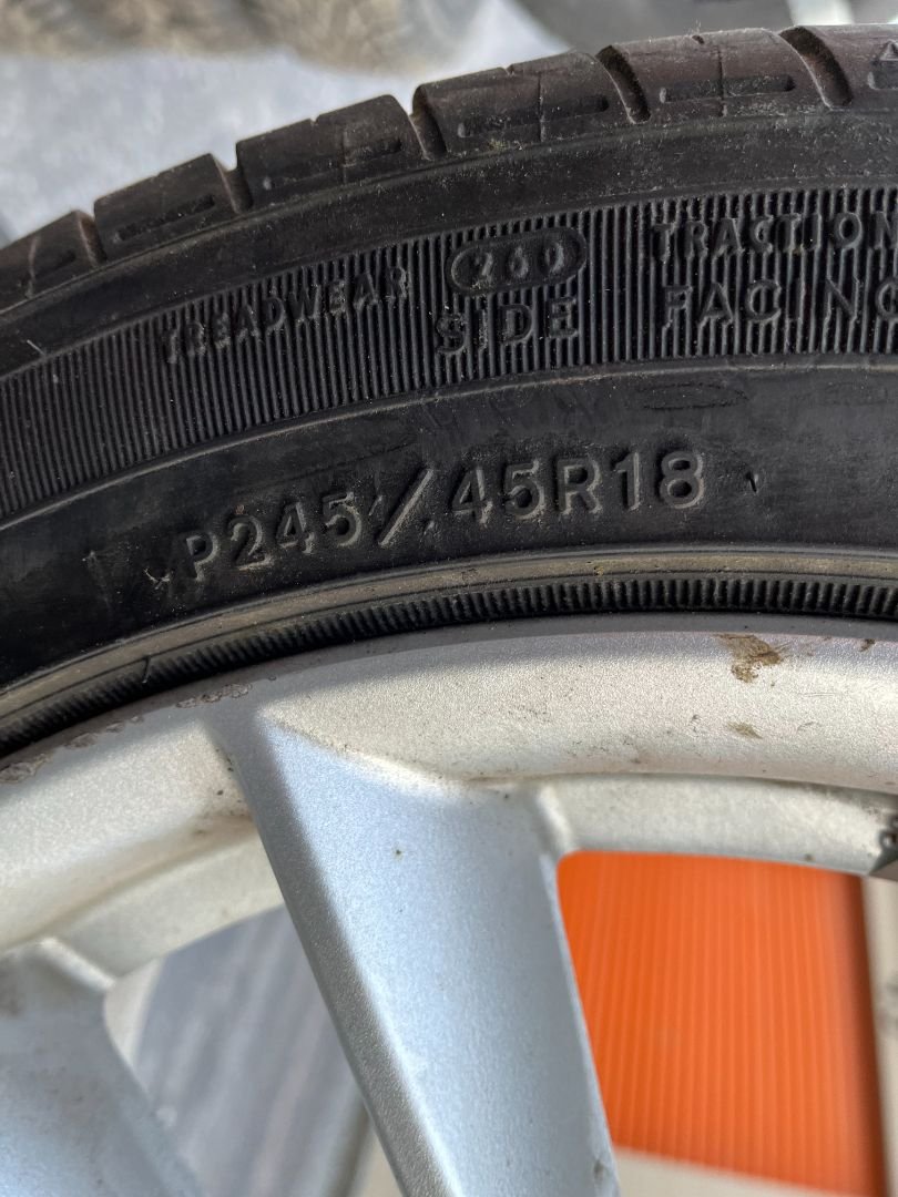 Tire image 1